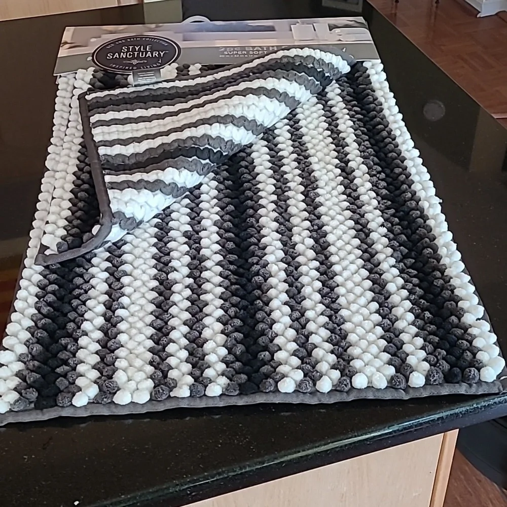 Style Sanctuary Bath Rug Set - Picture 2 of 11
